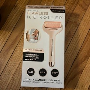 BRAND NEW FACE ICE ROLLER